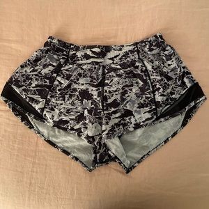 Lululemon hotty hot short